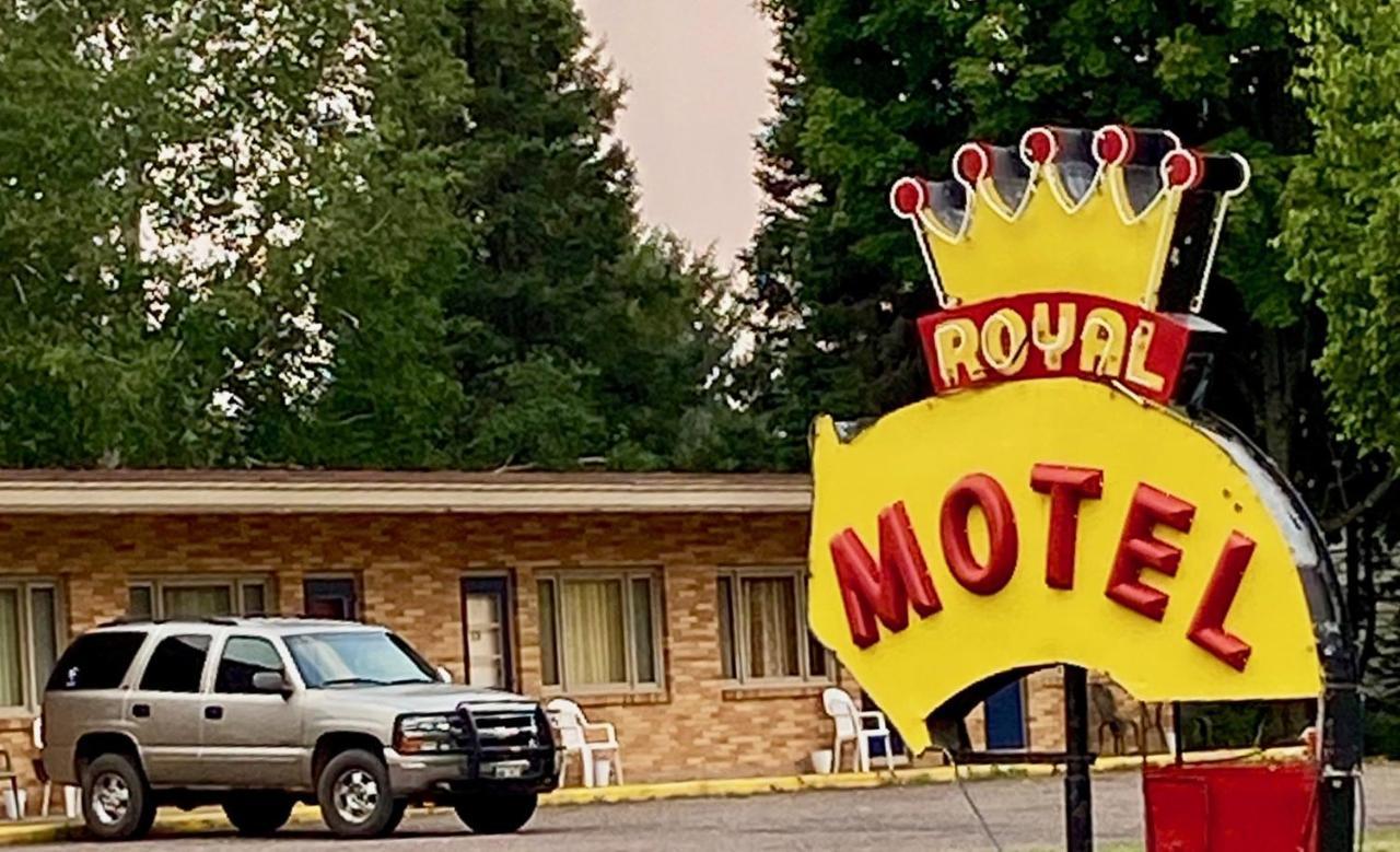 Royal Motel Ironwood Bagian luar foto