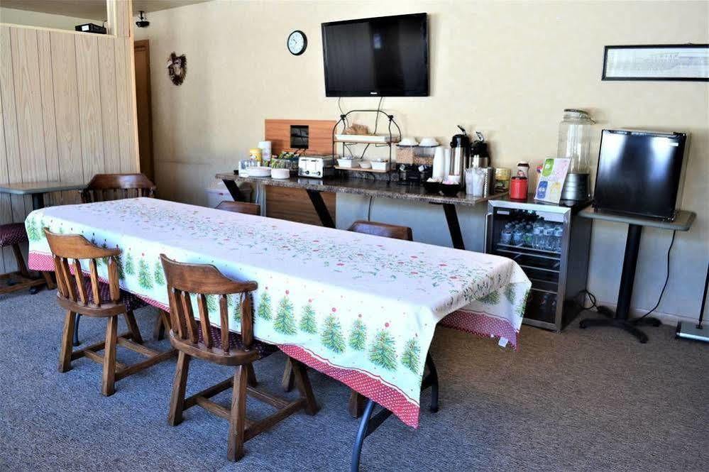 Royal Motel Ironwood Bagian luar foto